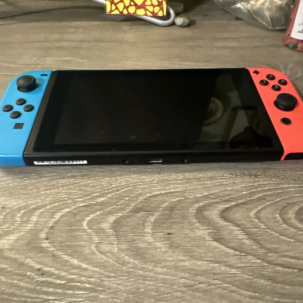 Nintendo Switch HAC-001(-01) 32GB Neon Red Blue Joy-Con Tested Working Reset